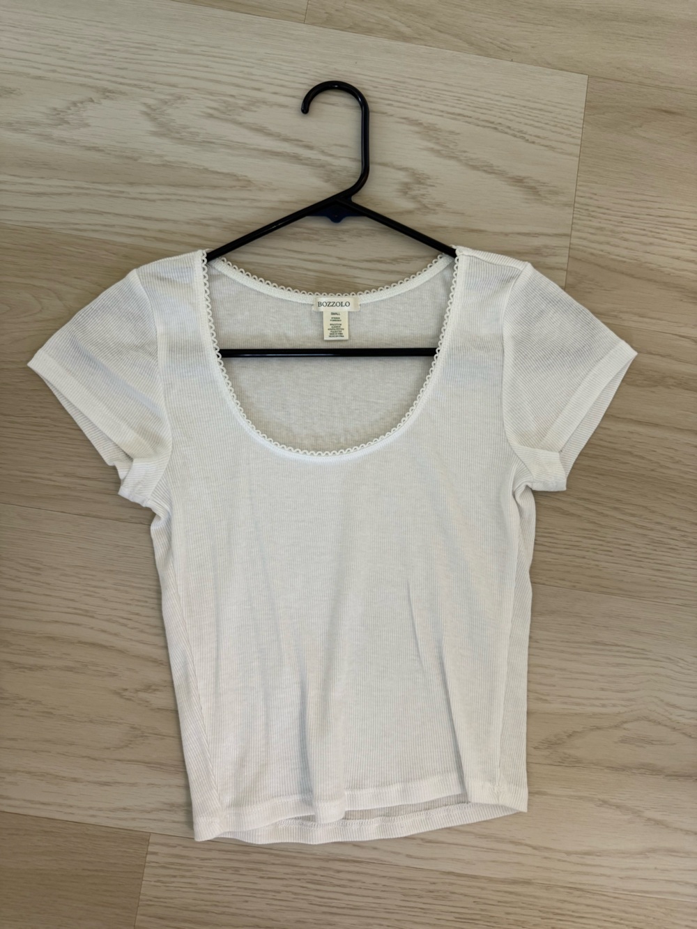 Bozzolo White Ribbed Scoop Neck Short Sleeve Top